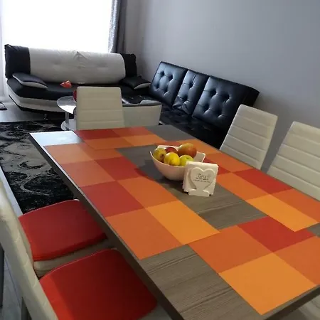 Апартаменты Princess Palace Apartment, La Mer
