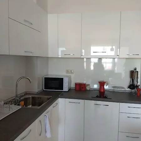 Апартаменты Princess Palace Apartment, La Mer